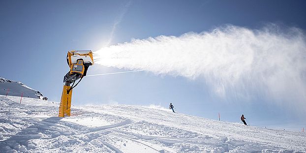 Gemsstock Schneekanone Foto Valentin Luthiger