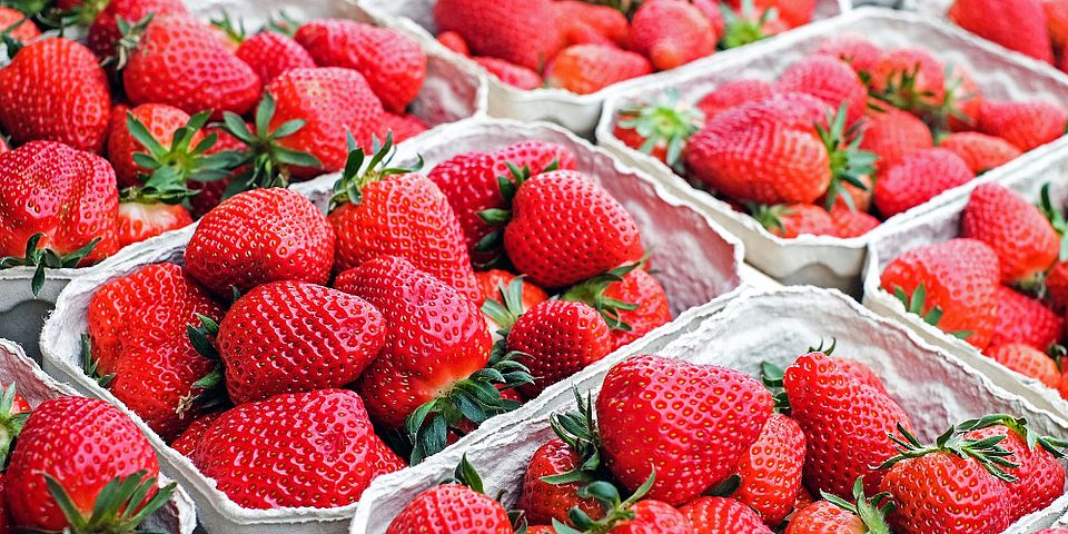 strawberries (pexels pixabay)